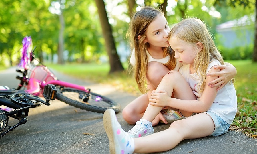 Dạy con cách quan tâm người khác