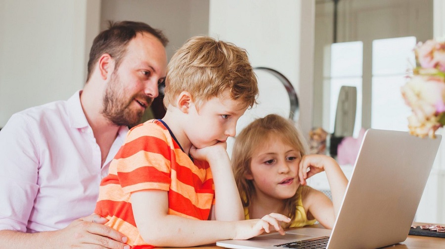 Học tiếng Anh trực tuyến có thể giúp ích cho tương lại của trẻ em như thế nào?