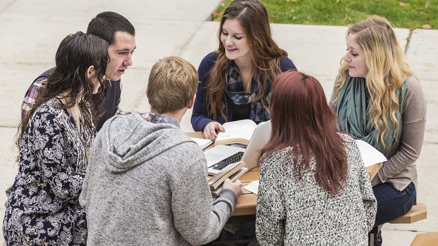 câu hỏi để bắt đầu một cuộc trò chuyện