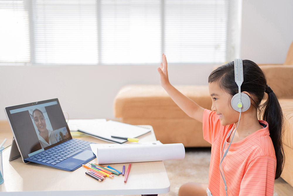 Có nên cho trẻ 8 tuổi học tiếng Anh trực tuyến không?